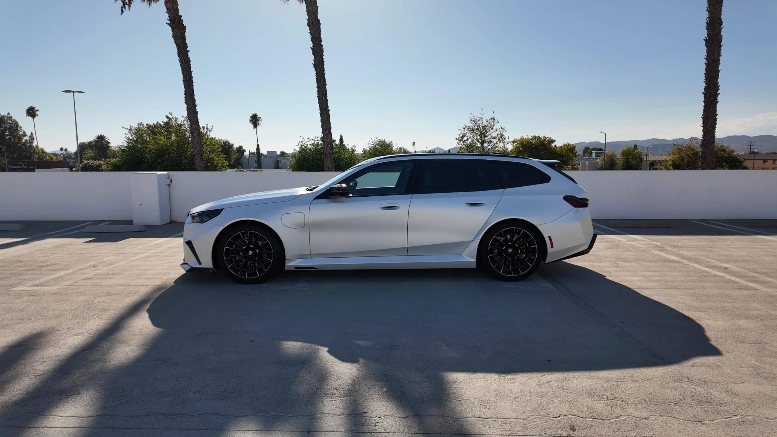 BMW M5 Touring detail view selected for RENT MIAMI LUXURY