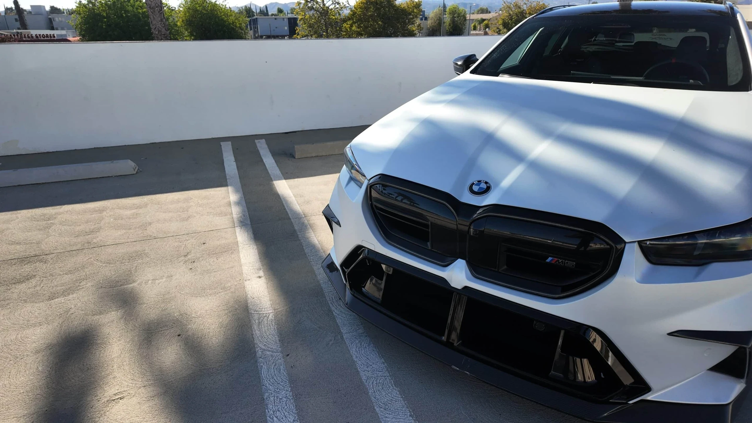 BMW M5 Touring photographed for the RENT MIAMI LUXURY contact guide